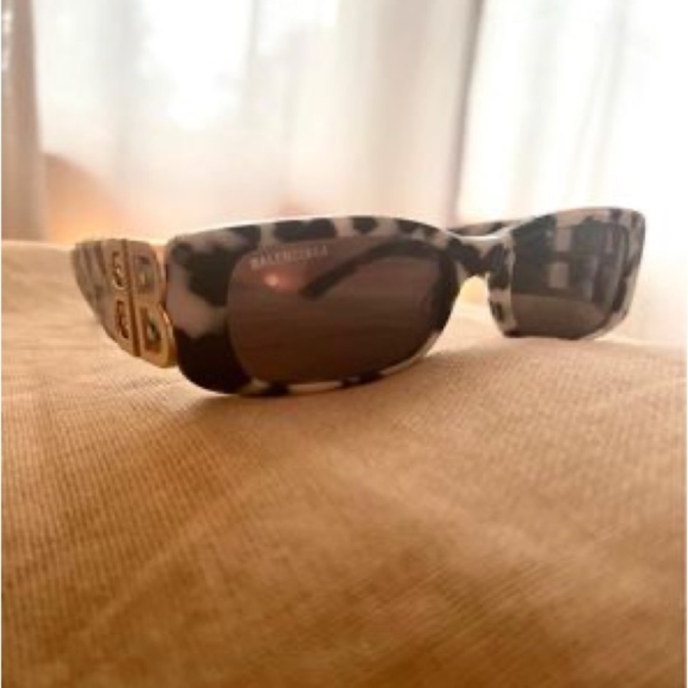 Balenciaga Dynasty sunglasses